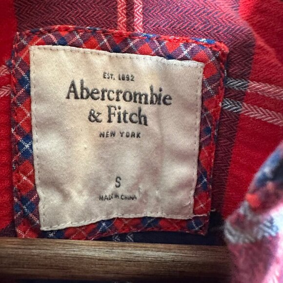 Abercrombie & Fitch flannel long sleeve button‎ up shirt blue, red Sz S - Picture 4 of 4